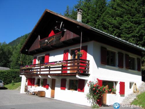 Photo n°1 de :Appartement rnov dans un chalet vue exceptionnelle
