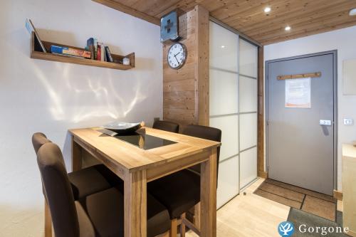 Photo n°3 de :t2 moderne chamonix *** meubles dpart aiguille du midi parking wifi