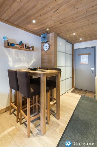 Photo n°4 de :t2 moderne chamonix *** meubles dpart aiguille du midi parking wifi