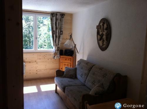 Photo n°3 de :location appartement renove a neuf face chaine mt blanc
